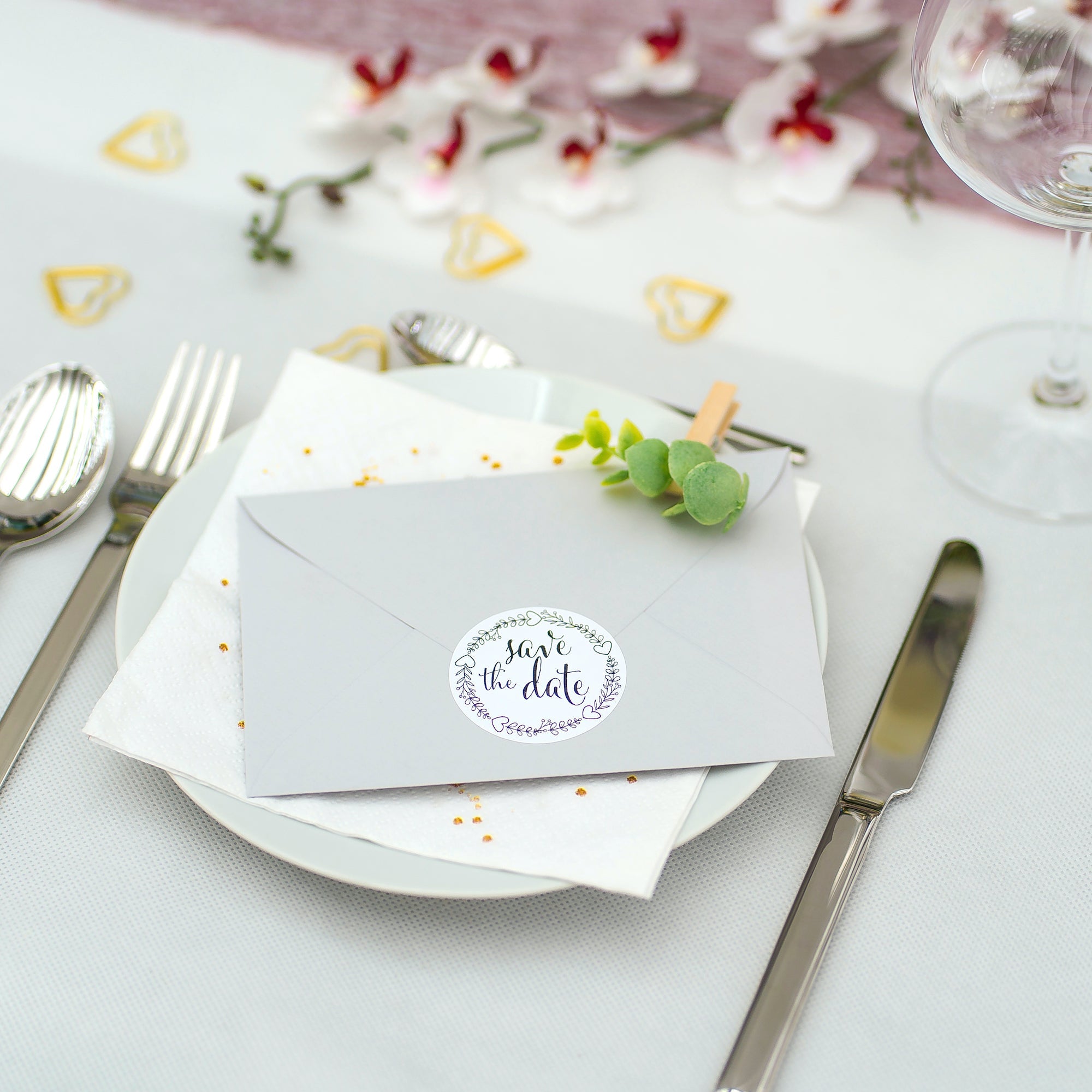 Schwarz-weißer Hochzeitsaufkleber von aufkleberdrucker.de, Save the Date, in verschiedenen Größen und Designs, 80 Stück im Set