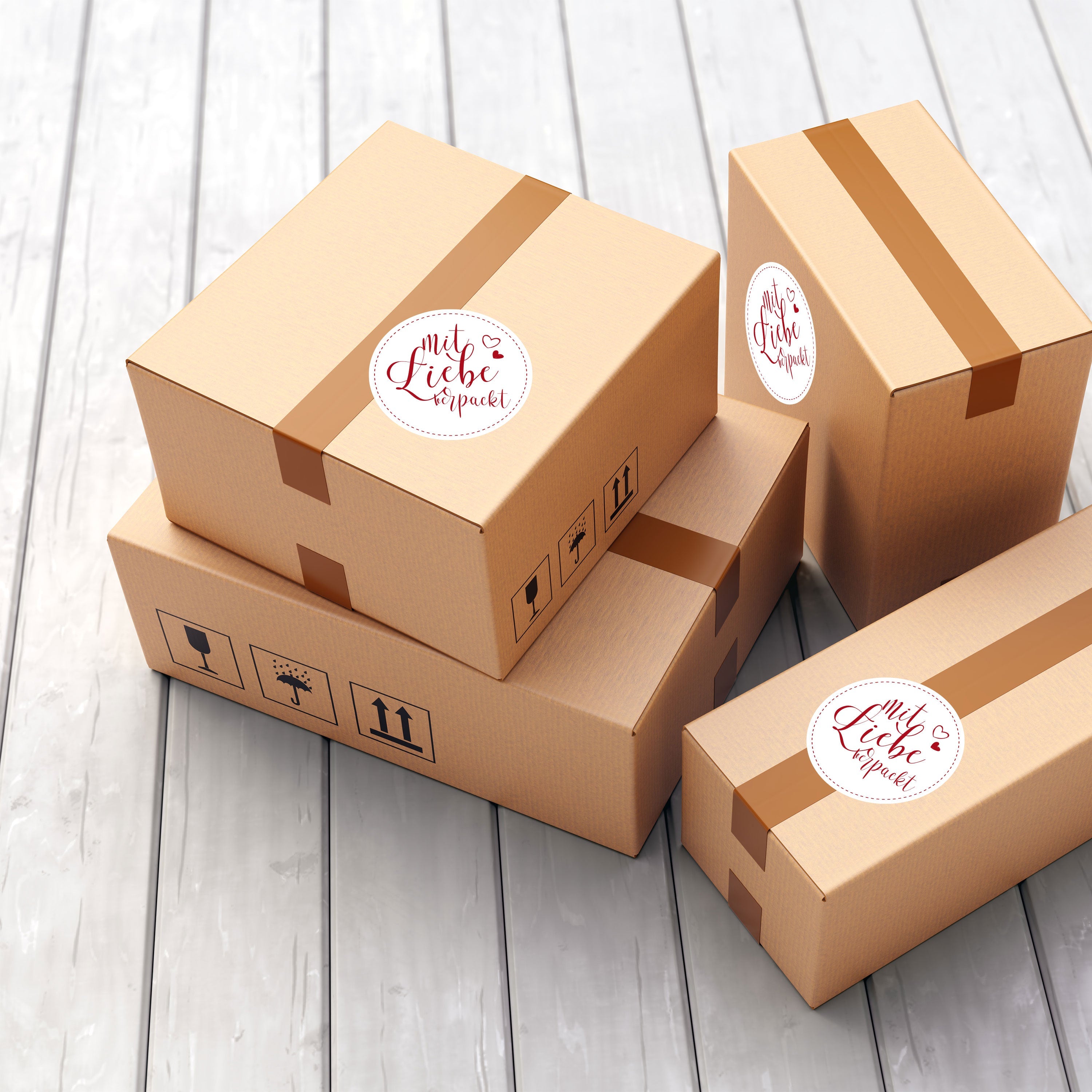 Weiße Aufkleber "Mit Liebe verpackt" in Rot, 60 Stück, ø 46mm, von aufkleberdrucker.de, für liebevolle Verpackungen.