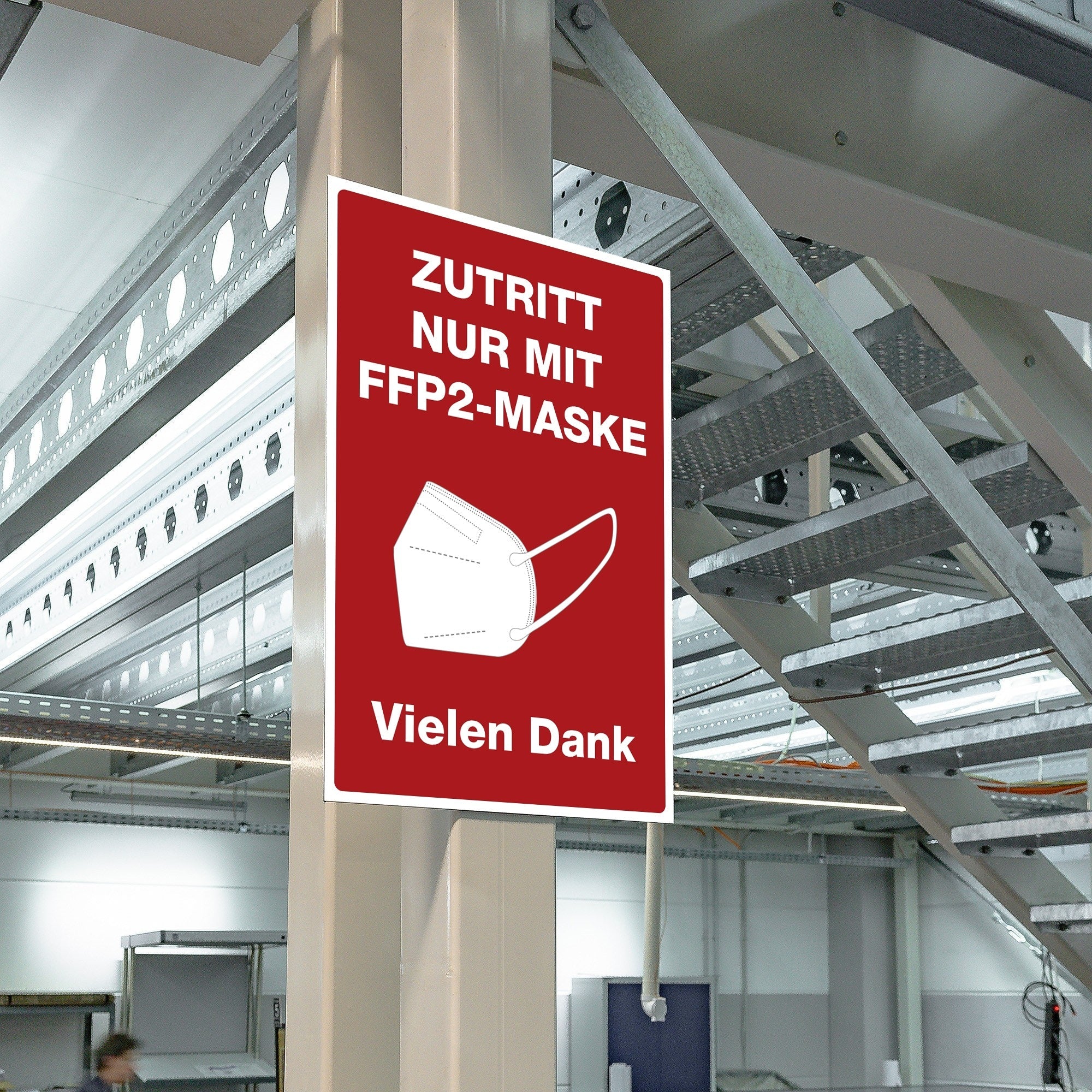 Alu-Verbundschild in signalrot mit Aufschrift „Zutritt nur mit FFP2-Maske“, 200x300 mm, wetterfest, für Sicherheitsbereich