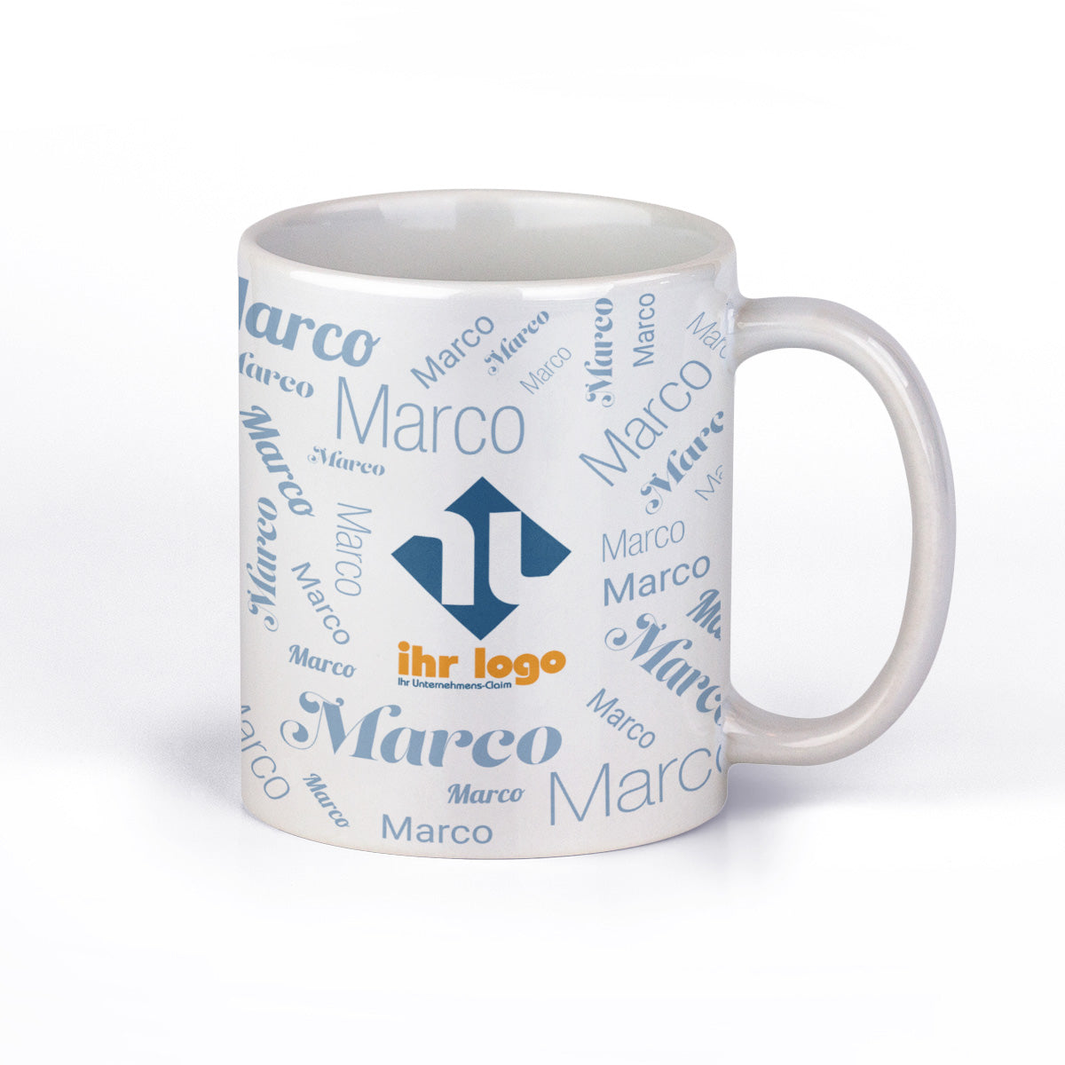 Keramiktasse mit individuellem Namen und Firmenlogo auf weißem Hintergrund, hochformatiges Design, personalisierte Geschenkidee