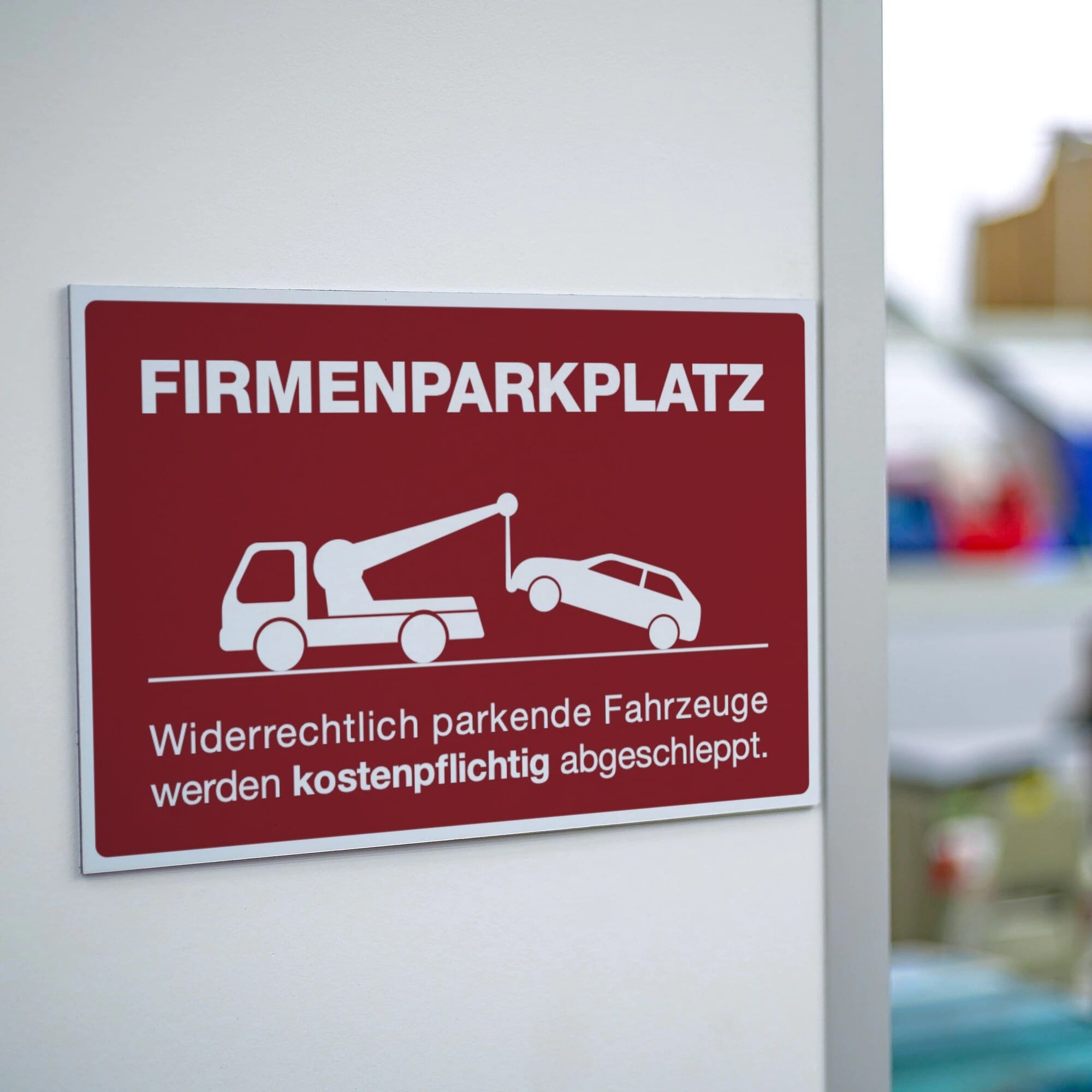 Rotes Aluminium-Verbundschild für Firmenparkplatz, 200x300 mm, mit Signalrot-Farbe und klarer Beschriftung
