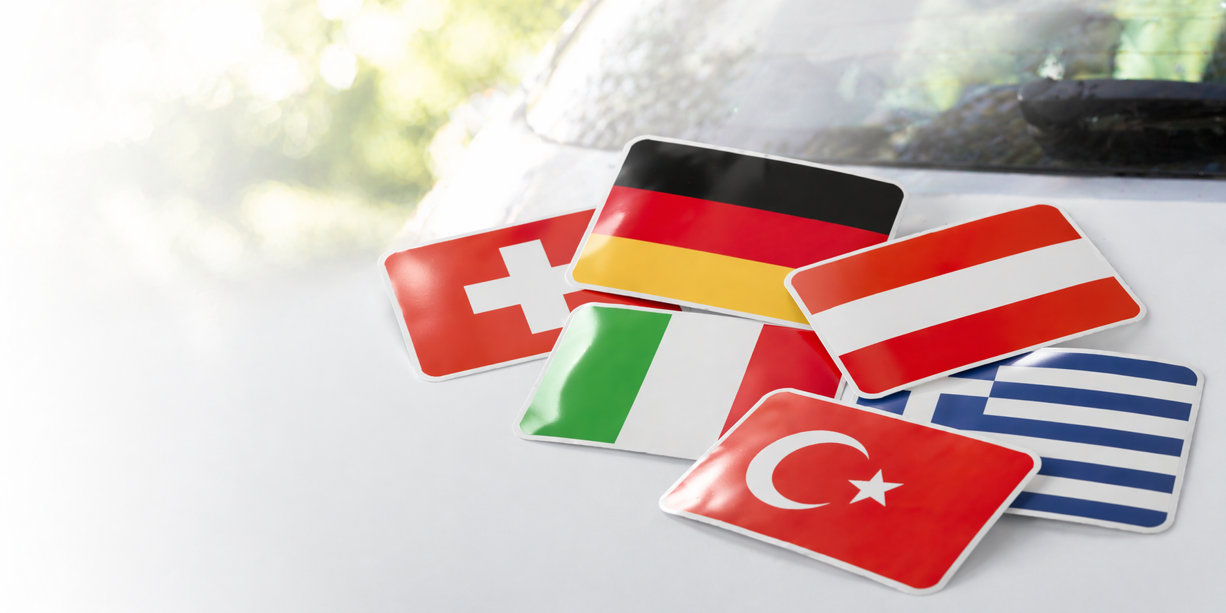 Länderkennzeichen Aufkleber mit Deutschland-Flagge in Schwarz-Rot-Gold auf weißem Hintergrund