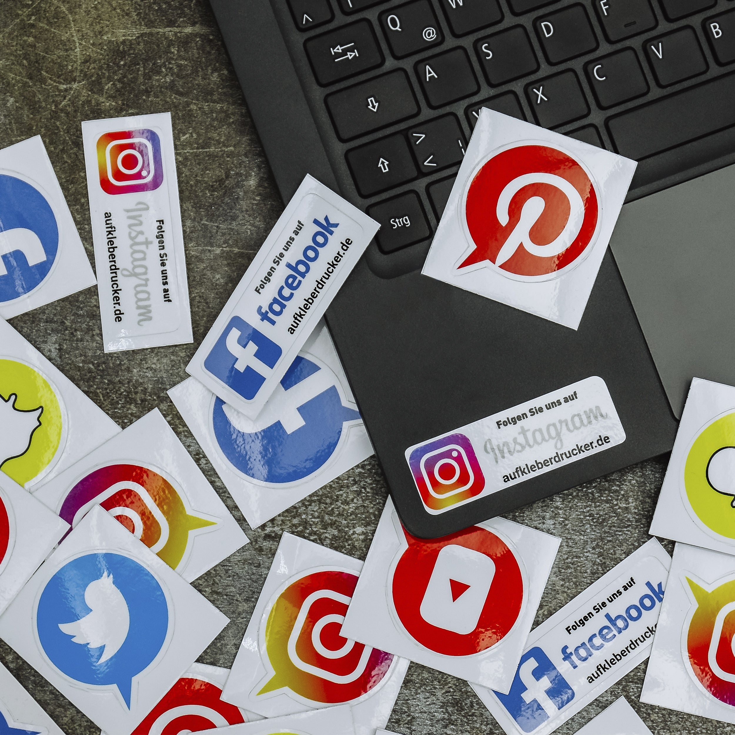 Social-Media Aufkleber Pinterest - Set (3 Bögen / 84 Stück - 200x300 mm)