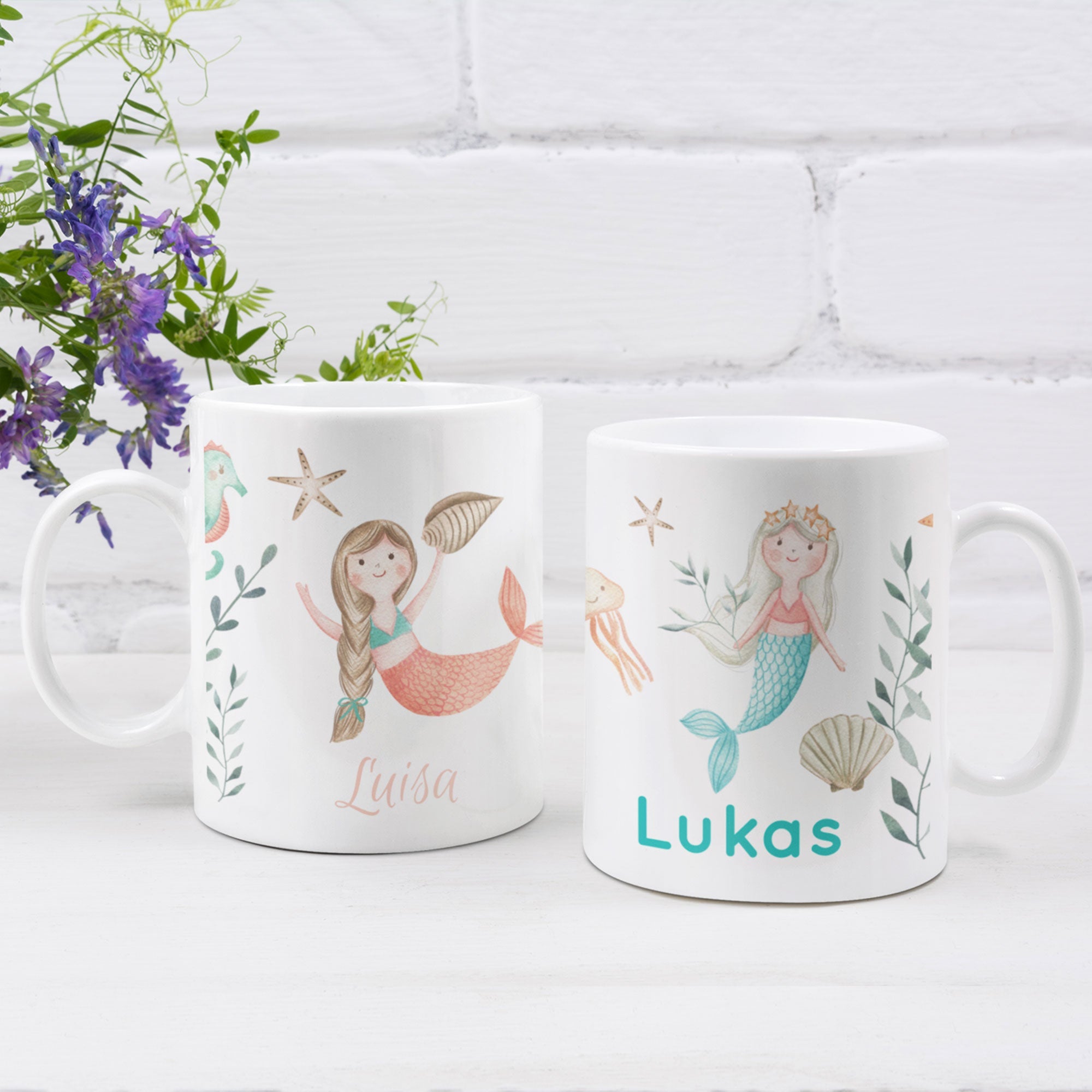 Personalisierte Kindertasse mit Namen, Aquarell-Meereswelt und Meerjungfrau, kindgerechtes Design auf einer Keramiktasse