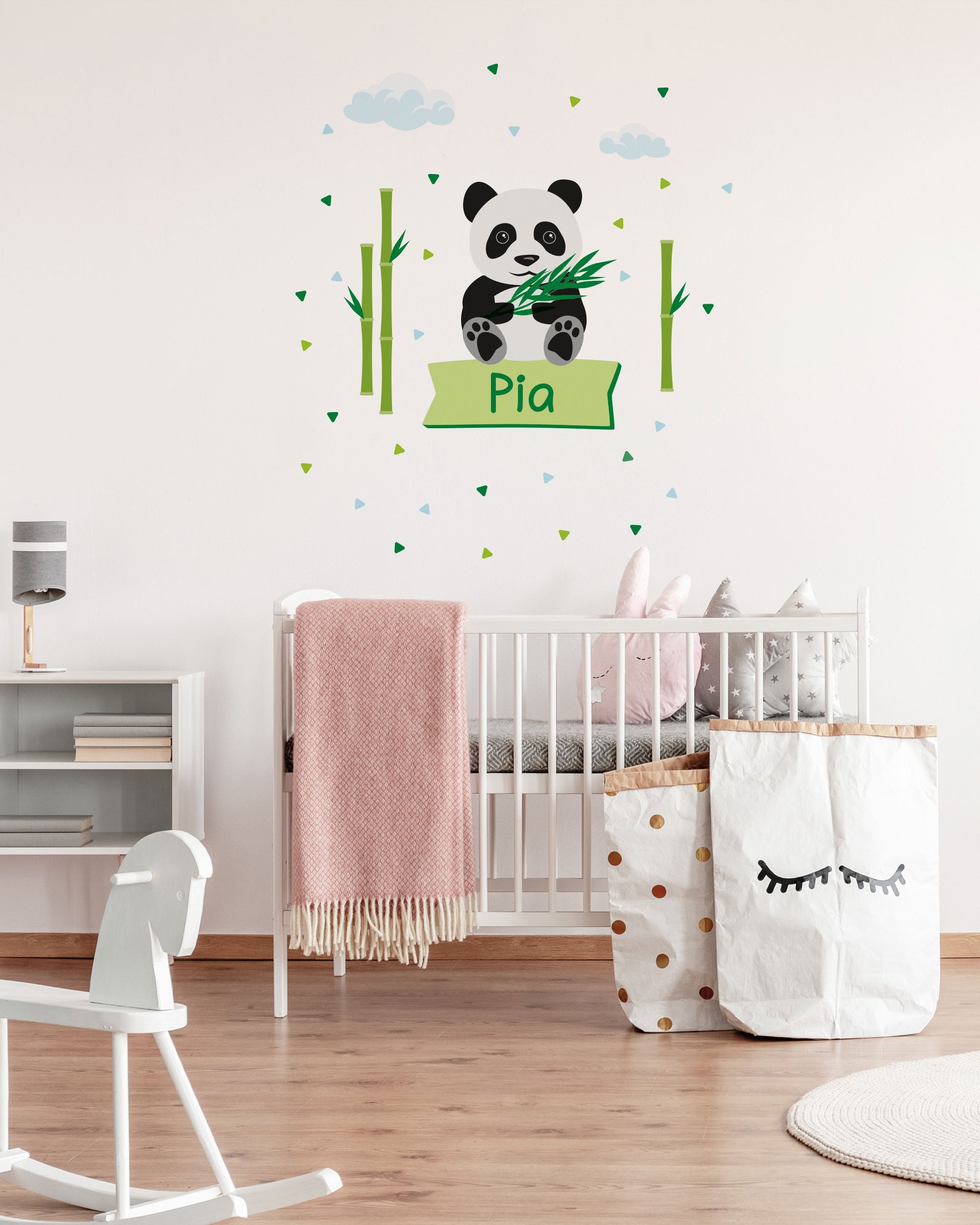 Individualisierbarer Türaufkleber mit Pandamotiv für Kinderzimmer, detailreiches Design, perfekt zum Dekorieren und Personalisieren
