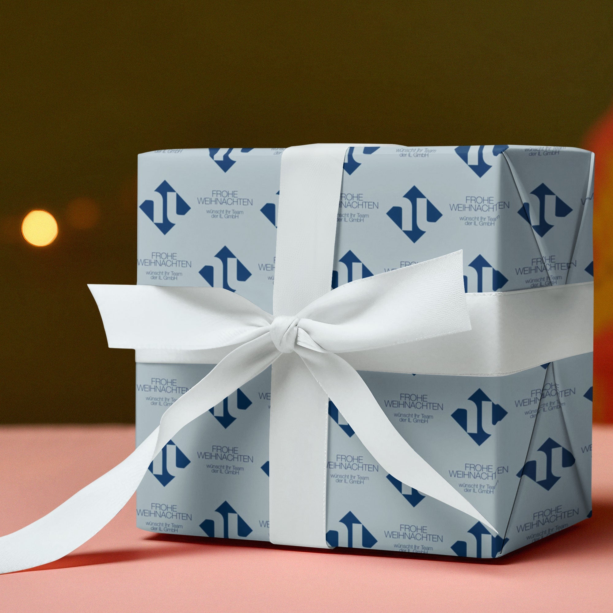 Individuell bedrucktes Geschenkpapier mit kreativem Design, perfekt für personalisierte Geschenke, von aufkleberdrucker.de