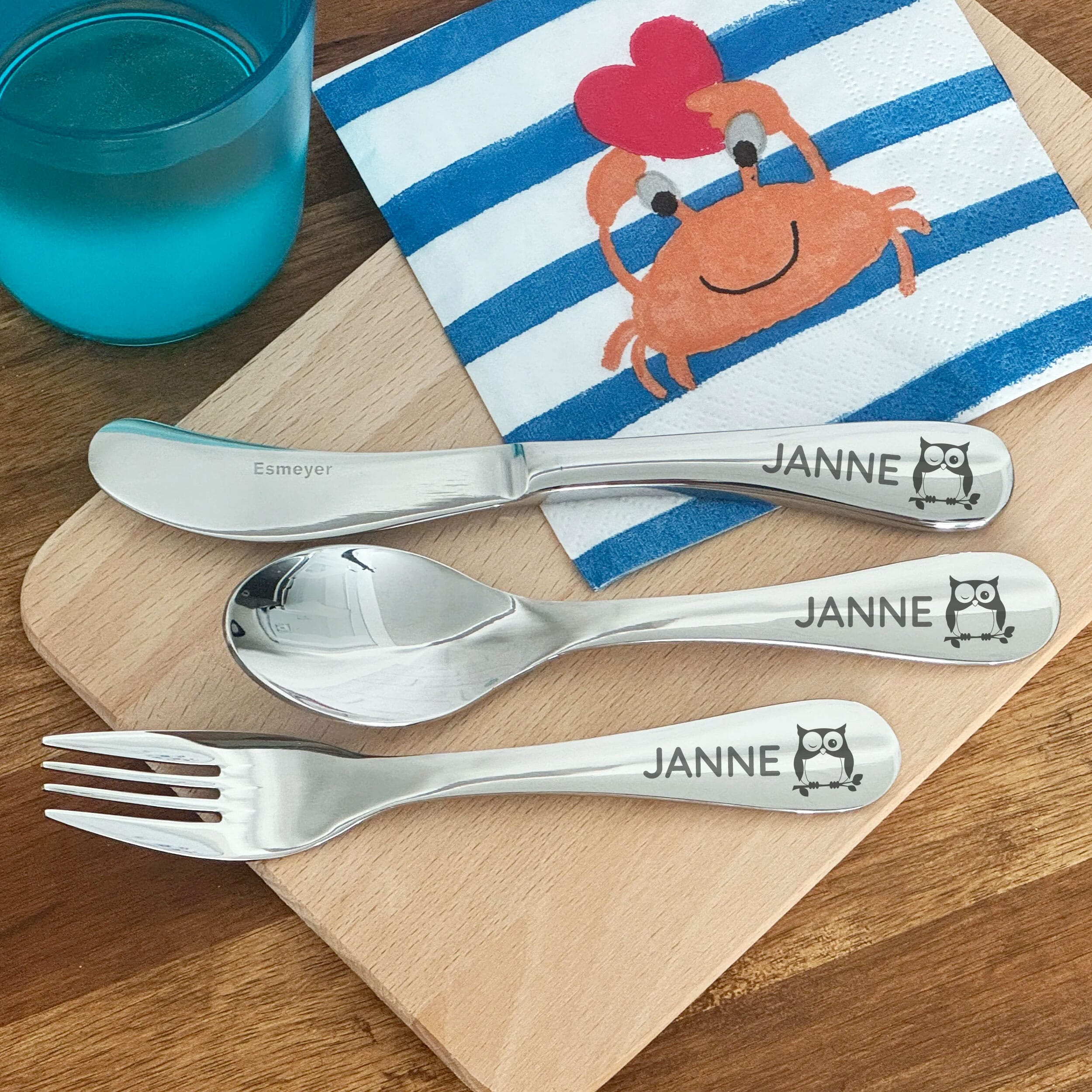 Kinderbesteck 3-teilig von Esmeyer mit individueller Gravur, aus Edelstahl, zeigt kindgerechtes Design mit gravierten Namen.