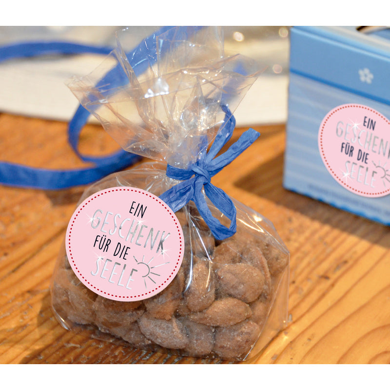 Rolle mit 50 Avery Zweckform Aufklebern "Für echte Genießer" mit Mandeln, ideal für Haushalt und Dekoration